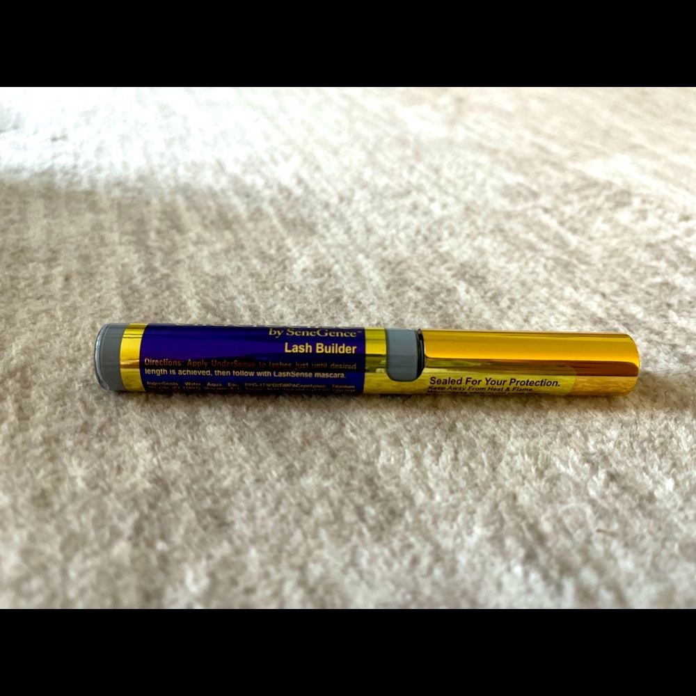 Lash builder. Lengthening mascara